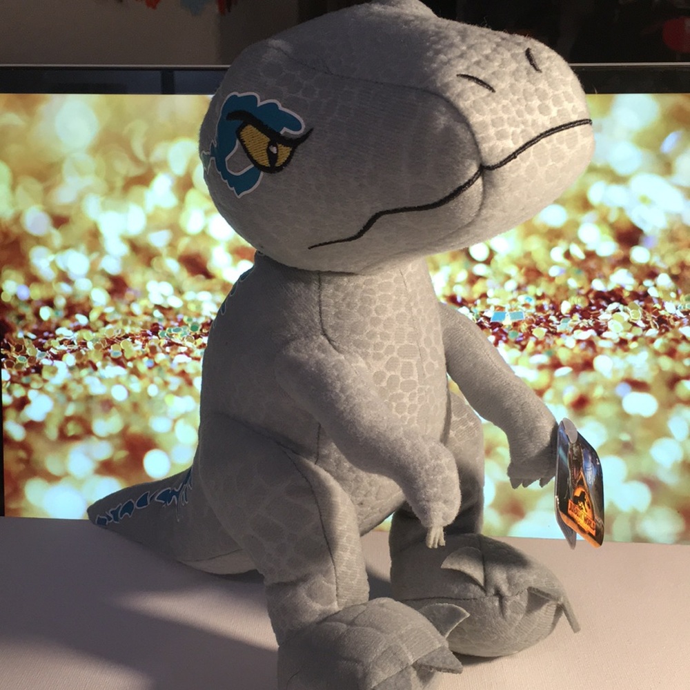 Universal Studios | Jurassic World | Blue the velociraptor Plushie